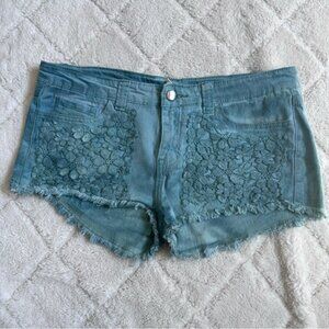 Anthropologie X Black Sheep | Green Floral Lace Front Shorts | Size 29